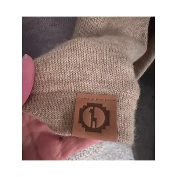 PAKA ALPACA BEIGE HOODED TUNIC LENGTH HANDMADE SWEATER; SIZE XL - Picture 4 of 5